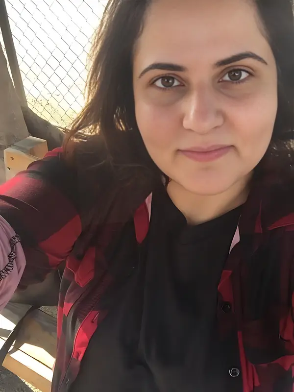 نسرين النقوزي